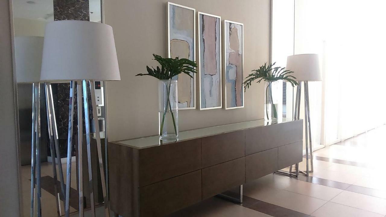 Marquee Residences Angeles Buitenkant foto
