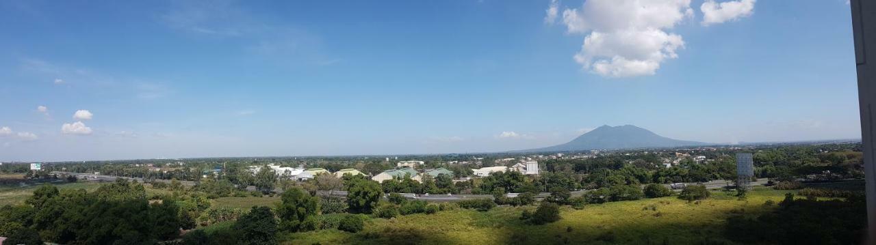 Marquee Residences Angeles Buitenkant foto
