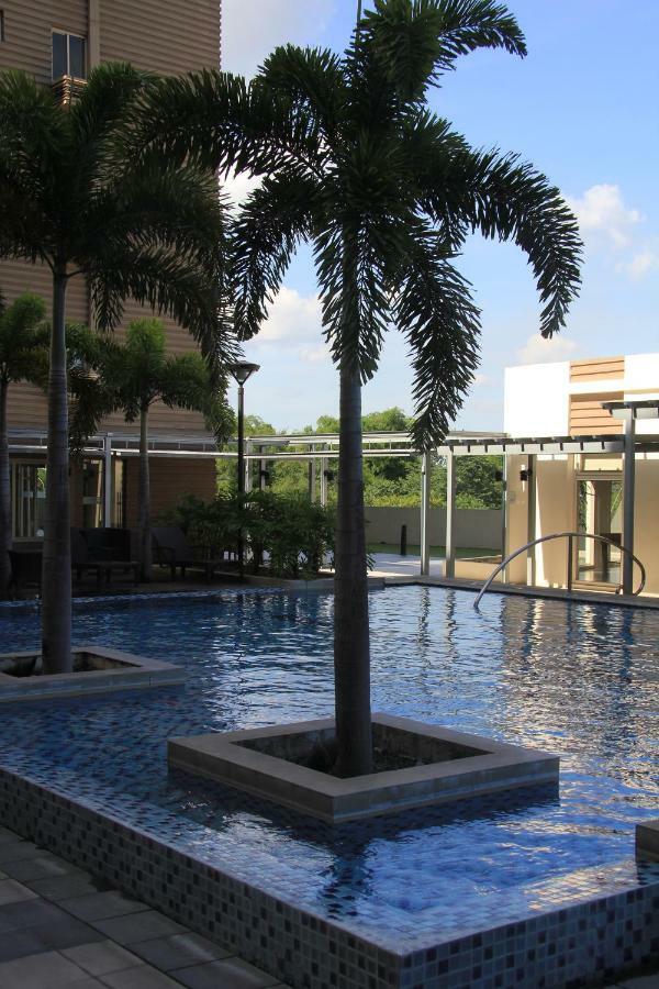 Marquee Residences Angeles Buitenkant foto